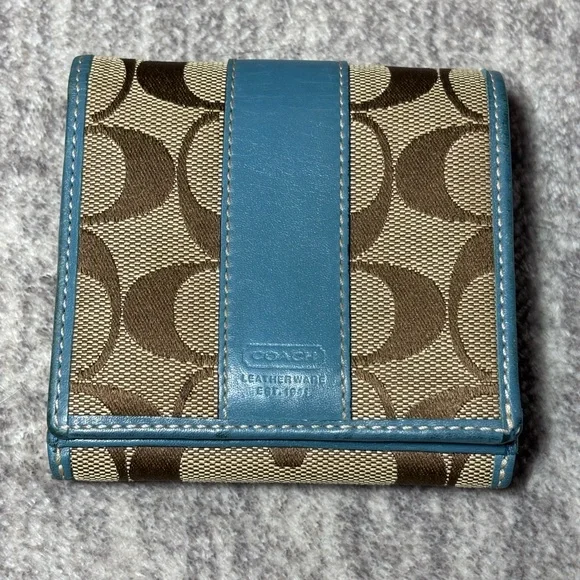 Coach Teal and Brown Leatherware Wallet - Picture 8 of 16